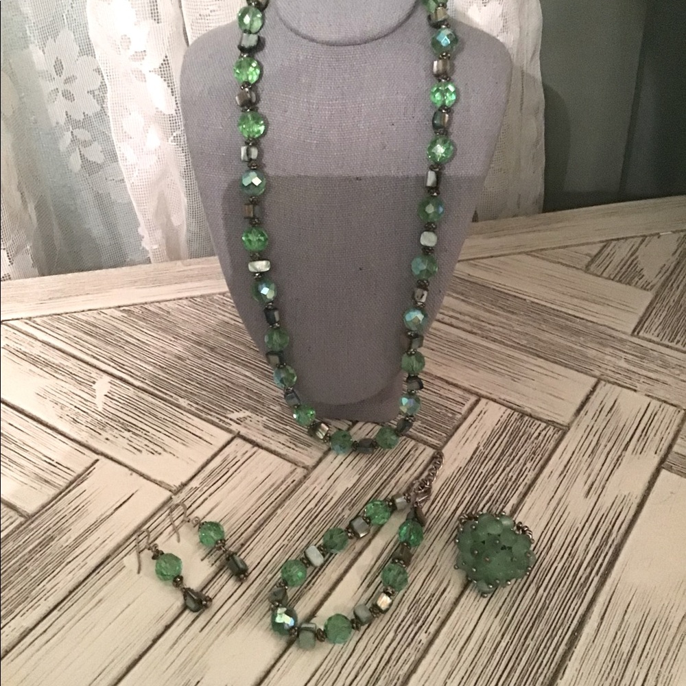 Vintage Set of Necklace, Bracelet, Earrings & Ring.